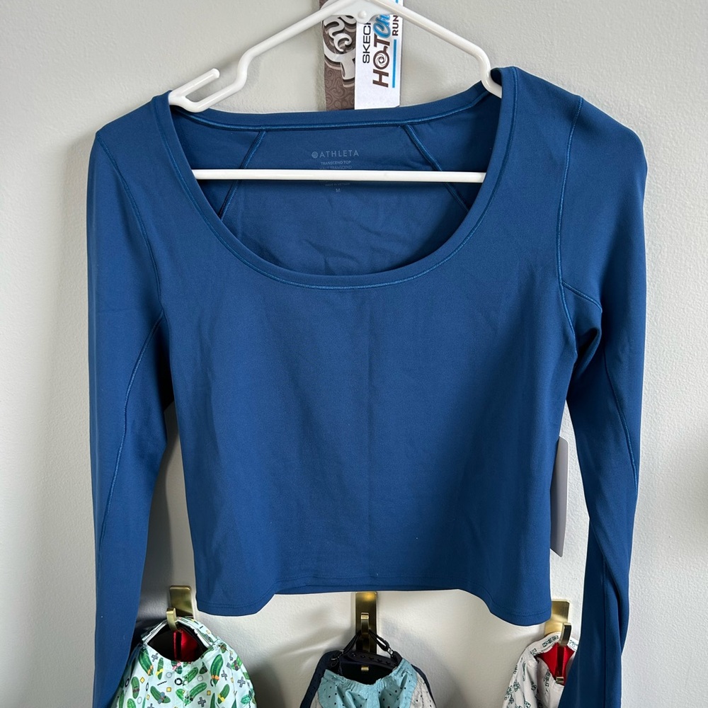 Athleta Women's Teal Long Sleeve Transcend Top